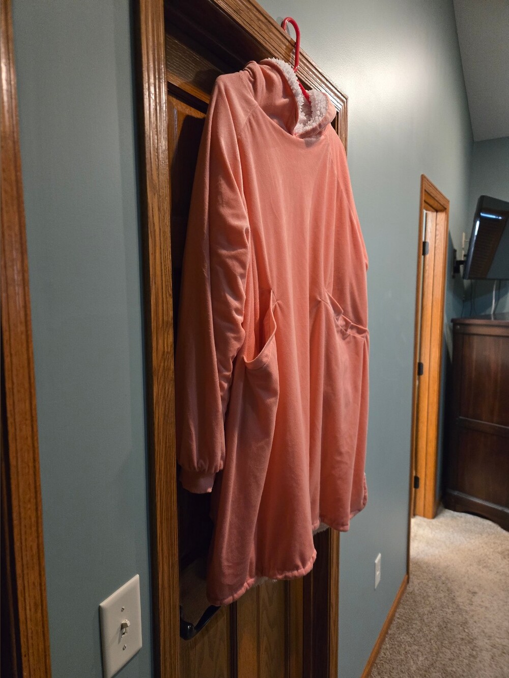 Plush Hooded Lounge Poncho in Soft Pink - Picture 8 of 16